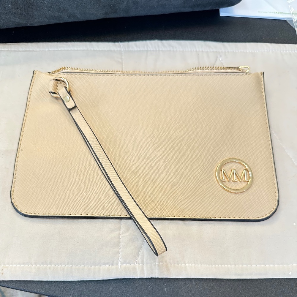 Marilyn Monroe Wristlet Clutch Cream Gold Logo Zip Pouch Red Interior 9x6 Inches
